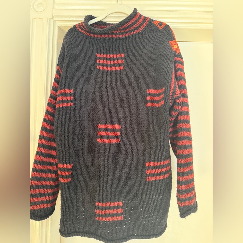 Northern Isles Knit Pattern Sweater - Picture 3 of 4